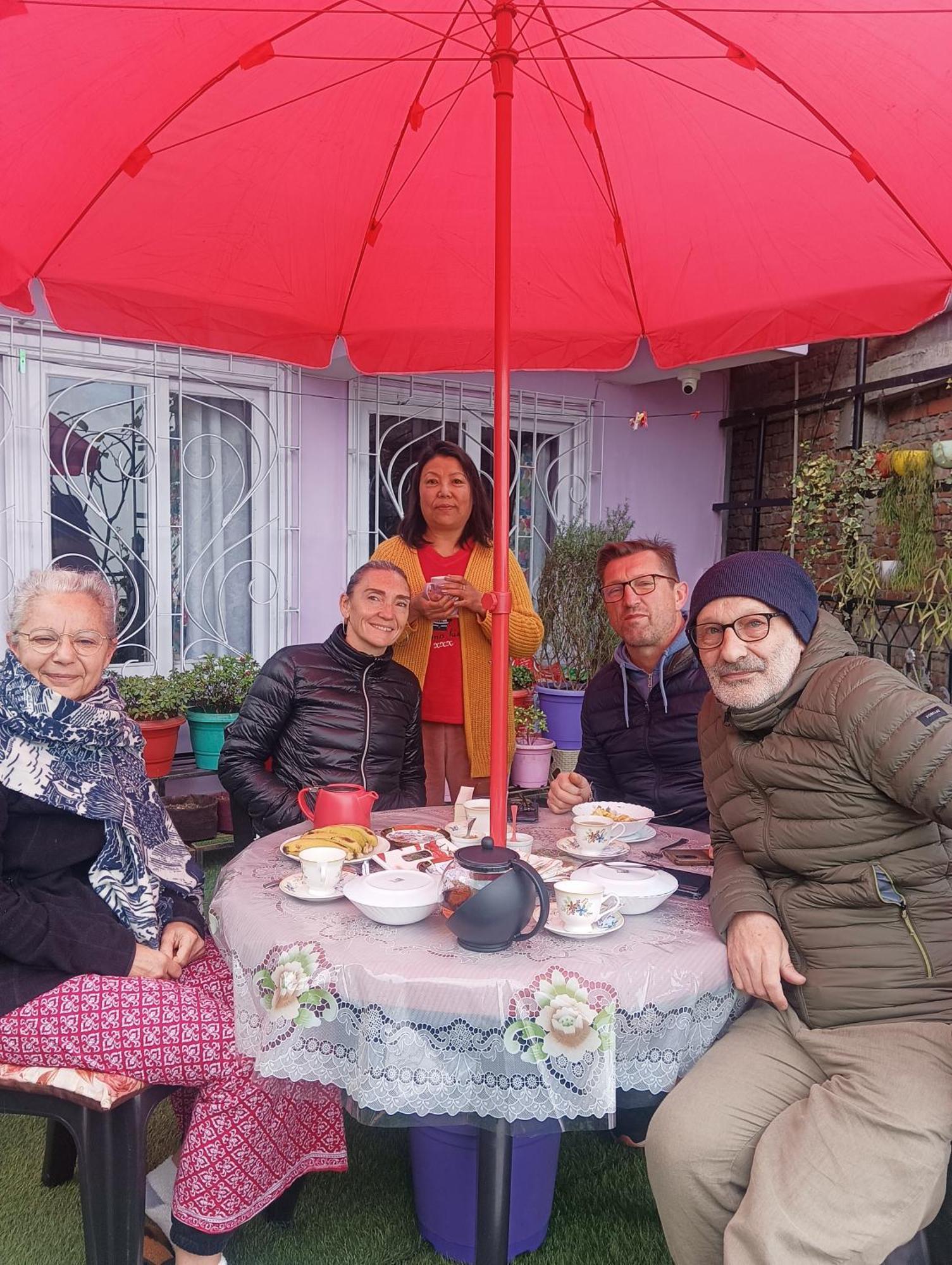 Dew Drops Guest House 大吉岭 外观 照片